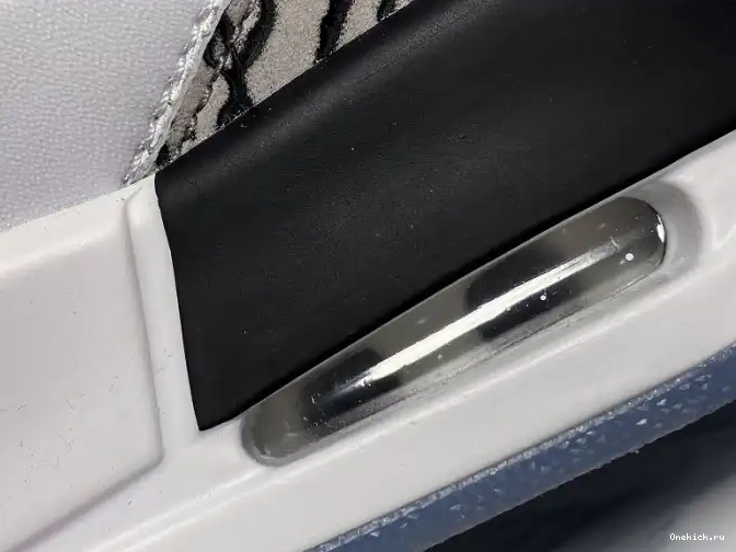 One Kick Jordan Air LINE